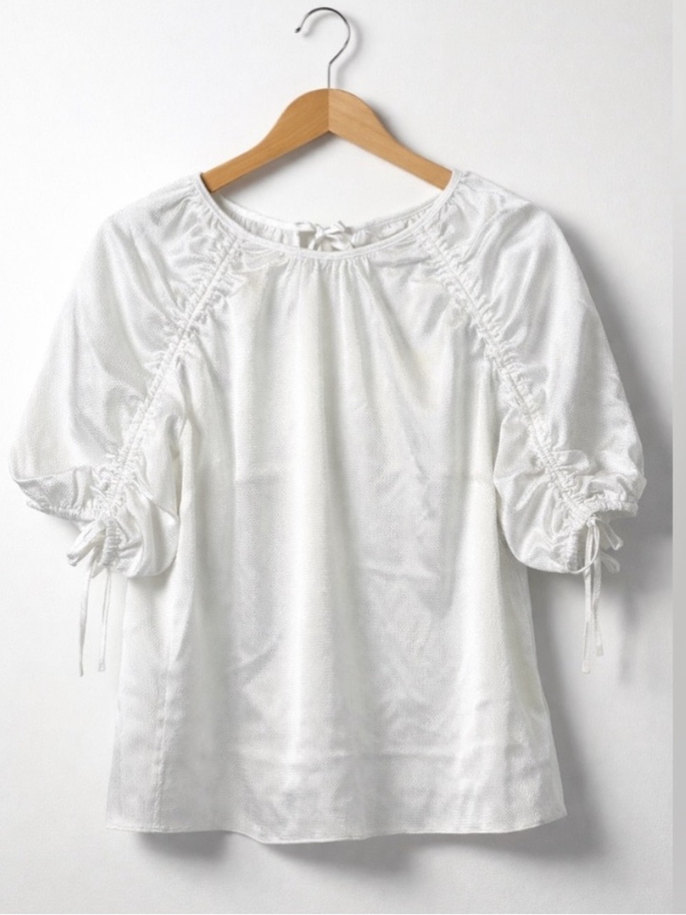 Ted Baker London White Puff Sleeve Blouse Size 2 US Small NWT Textured Top